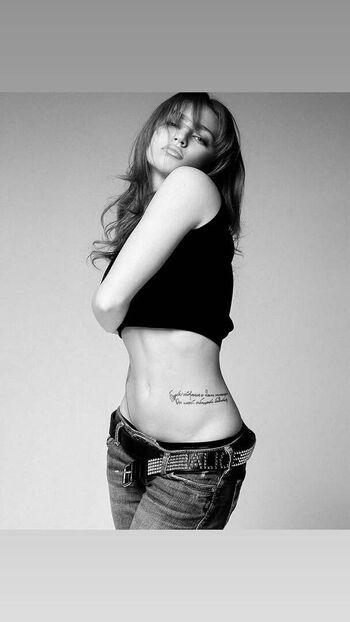 Full leaked Renatarii  page private onlyfans photo