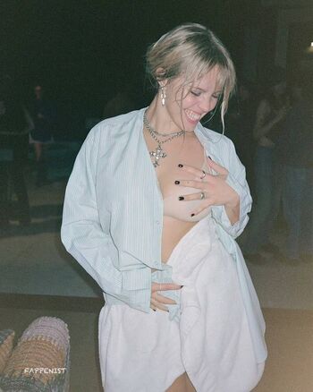 Full leaked Renee rap private onlyfans photo