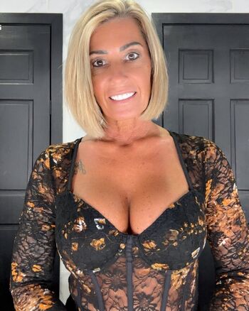 Full leaked Renerogers private onlyfans photo