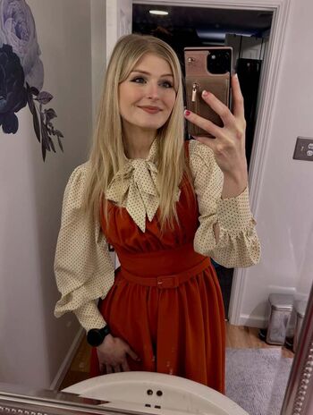 Full leaked Retro wannabe private onlyfans photo