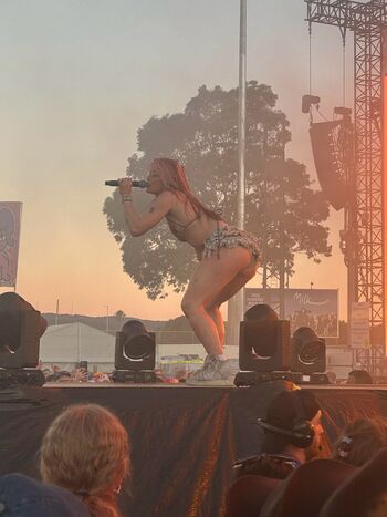 Full leaked Rhian teasdale page private onlyfans photo