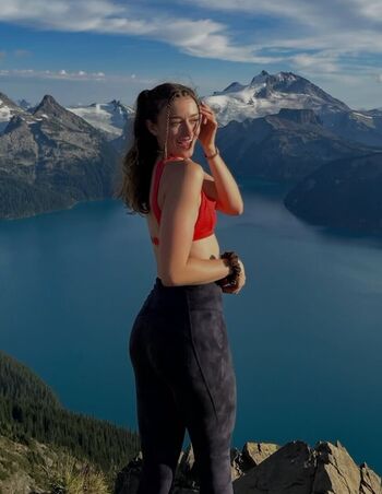 Full leaked Rhiannonhikes private onlyfans photo