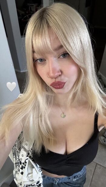 Full leaked Rhiannontice private onlyfans photo