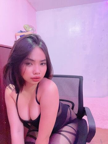 Rhioenna Lim