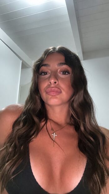 Full leaked Rhyja ass private onlyfans photo