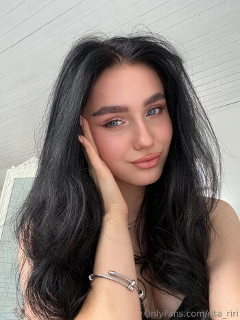Full leaked Ri ri private onlyfans photo