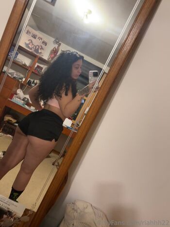 Full leaked Riahhh private onlyfans photo
