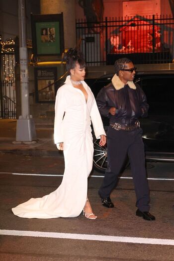 Full leaked Rihanna  page private onlyfans photo