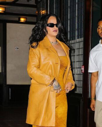 Full leaked Rihanna page private onlyfans photo