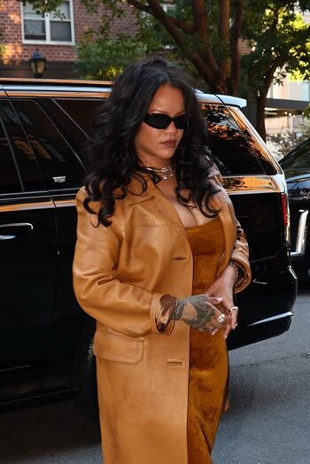 Full leaked Rihanna page private onlyfans photo