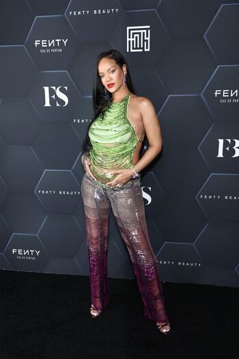 Full leaked Rihanna page private onlyfans photo