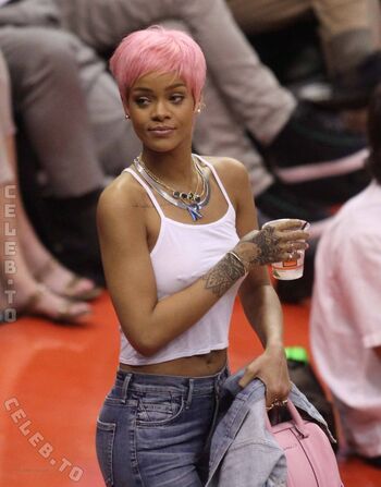 Full leaked Rihanna  page private onlyfans photo