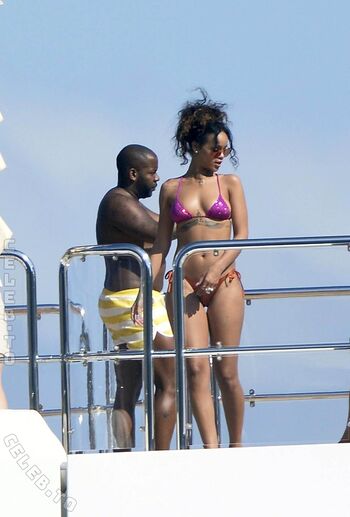 Full leaked Rihanna  page private onlyfans photo