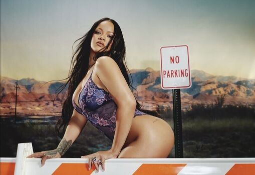 Full leaked Rihanna  page private onlyfans photo