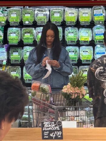 Full leaked Rihanna  page private onlyfans photo