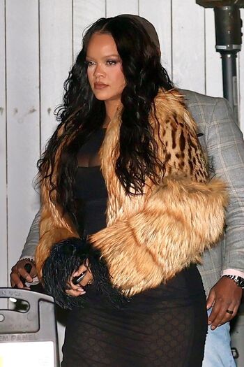 Full leaked Rihanna  page private onlyfans photo