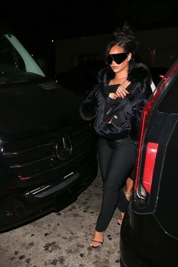 Full leaked Rihanna  page private onlyfans photo