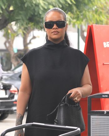 Full leaked Rihanna private onlyfans photo