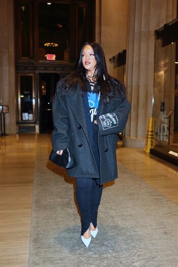 Full leaked Rihanna private onlyfans photo
