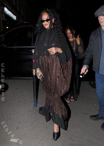 Full leaked Rihanna  page private onlyfans photo