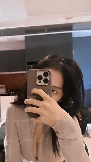 Full leaked Risaatjan page private onlyfans photo