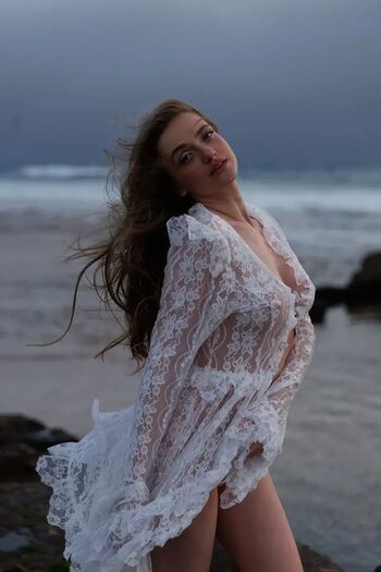 Full leaked Rita fizzy page private onlyfans photo