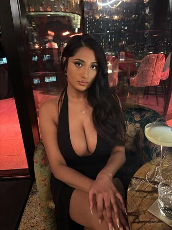 Full leaked Riya b private onlyfans photo