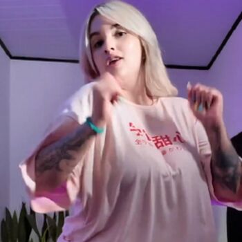 Full leaked Riyuuka private onlyfans photo