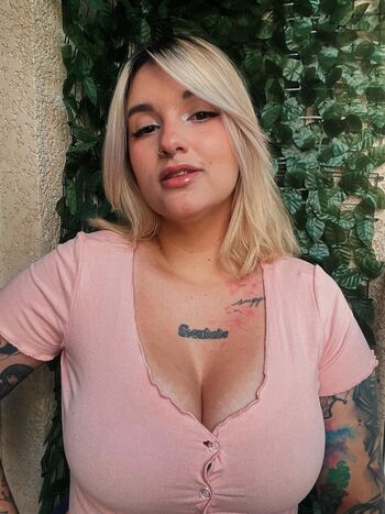 Full leaked Riyuuka private onlyfans photo