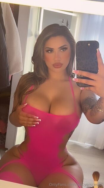 Full leaked Ro xee private onlyfans photo