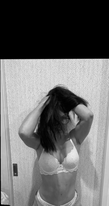 Full leaked Roberta williams private onlyfans photo