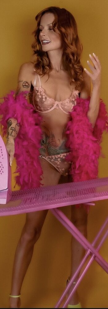 Full leaked Robyn allan private onlyfans photo