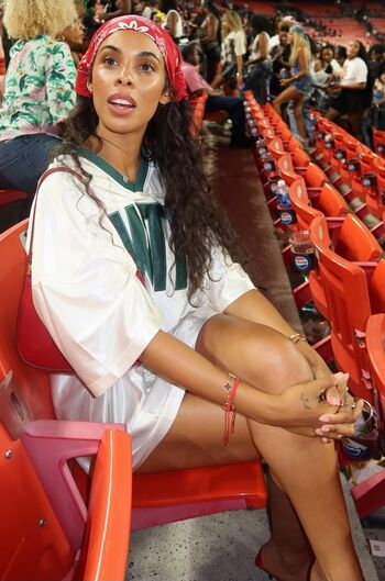 Full leaked Rochelle humes page private onlyfans photo