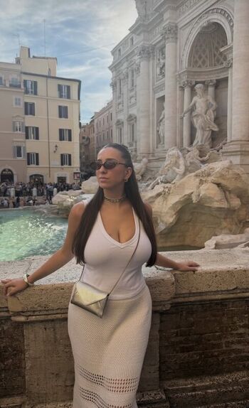 Full leaked Rociioosc private onlyfans photo