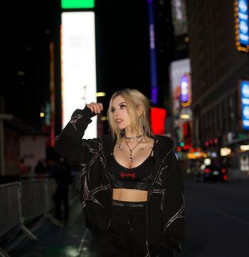 Full leaked Rolyatistaylor  page private onlyfans photo