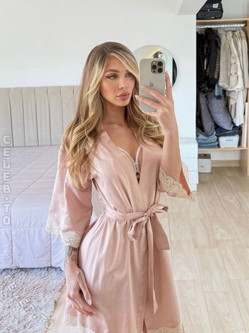 Full leaked Romina malaspina  page private onlyfans photo