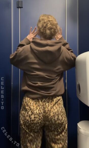 Full leaked Romysvibess private onlyfans photo