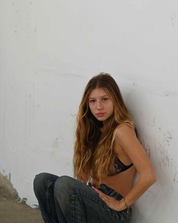 Full leaked Roni zouler private onlyfans photo