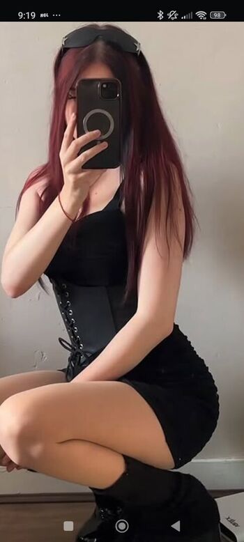 Full leaked Roniira private onlyfans photo