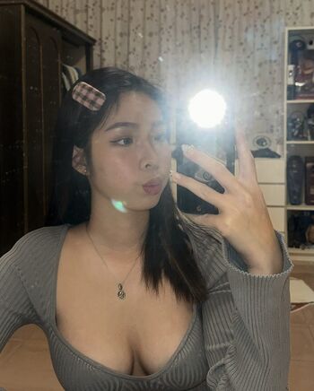 Full leaked Roobeeeq private onlyfans photo