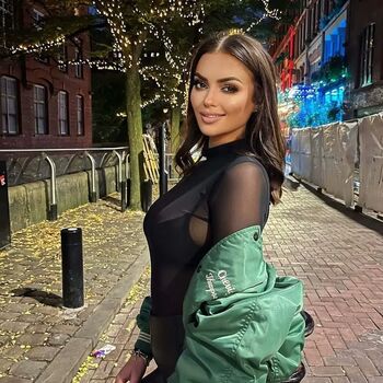 Full leaked Rooeylingus private onlyfans photo