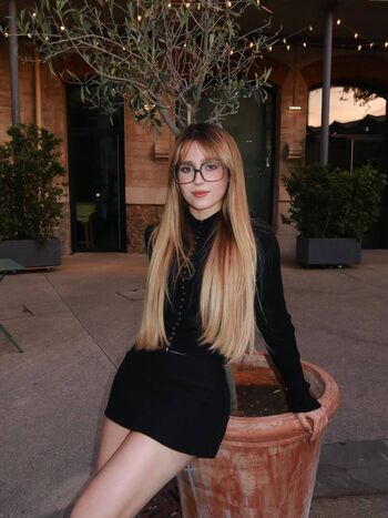 Full leaked Model cladi/ private onlyfans photo
