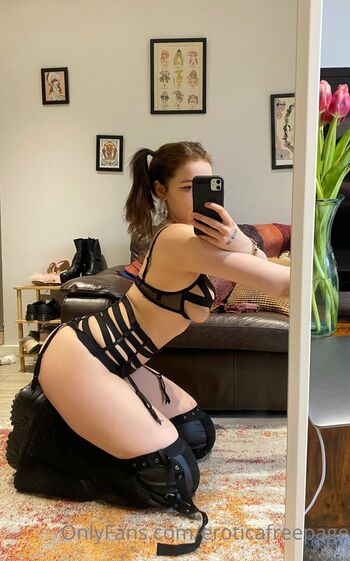 Full leaked Rosalinedawn private onlyfans photo