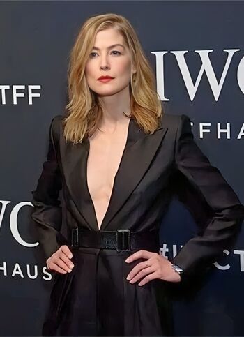 Full leaked Rosamund pike private onlyfans photo
