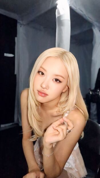 Full leaked Rose from blackpink private onlyfans photo