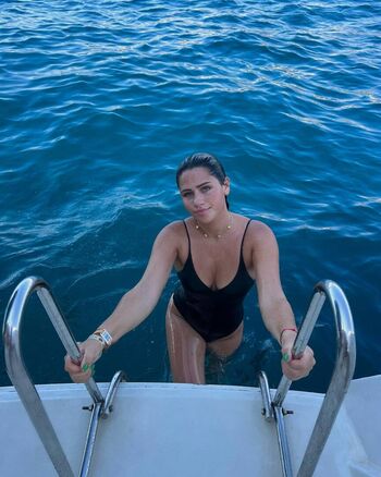 Full leaked Rose thr private onlyfans photo