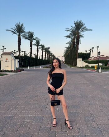 Full leaked Rose woo page private onlyfans photo