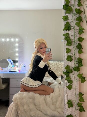 Full leaked Roseebby private onlyfans photo