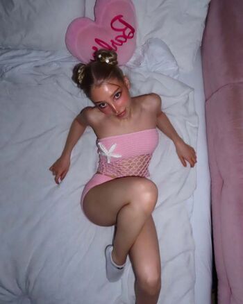 Full leaked Rosegnlz private onlyfans photo