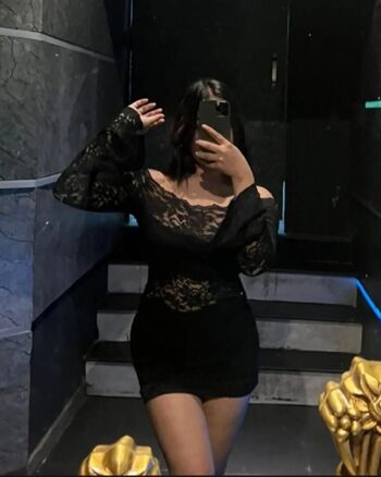 Full leaked Roshi private onlyfans photo